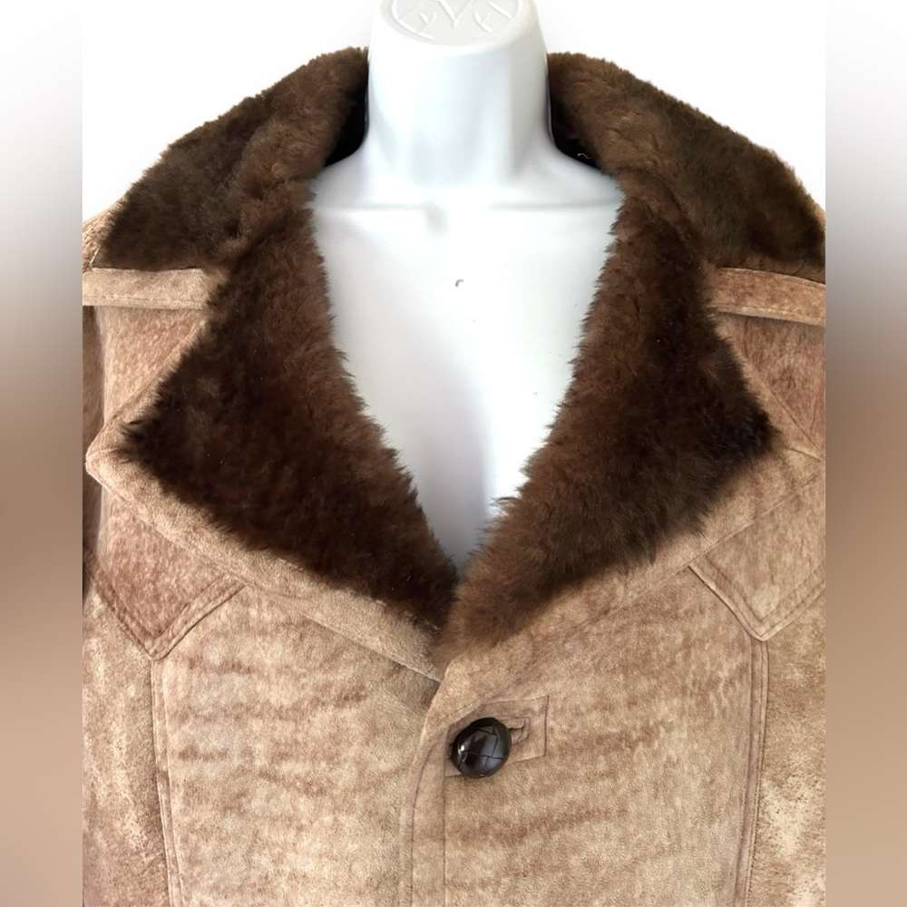 Vintage The Sheepskin Traders Sheepskin Coat Size… - image 2